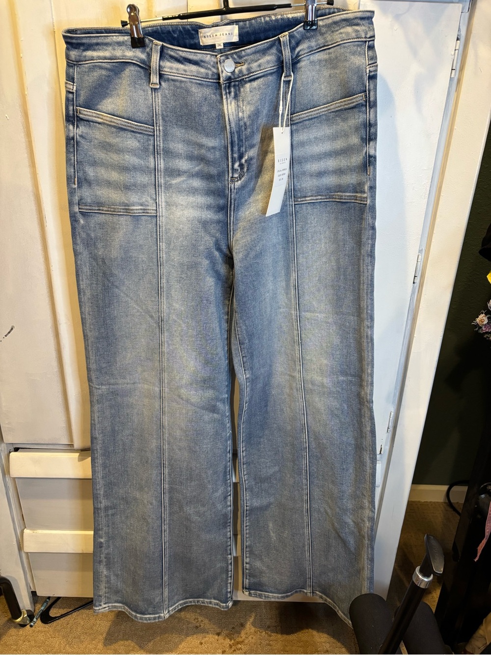 High-Rise Wide-Leg Jeans in Light Blue Wash